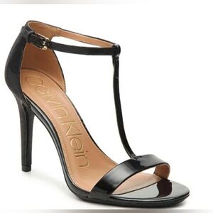 💫 Calvin Klein:  T-Strap  Patent Leather Heel Sandles.